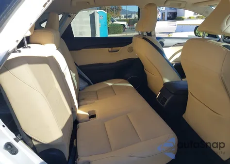 2017 Lexus Nx 200T z USA, uszkodzony, nr VIN JTJYARBZXH2060137